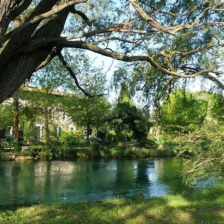 Mas Le Pont Des Aubes Bed & Breakfast LʼIsle-sur-la-Sorgue Екстериор снимка