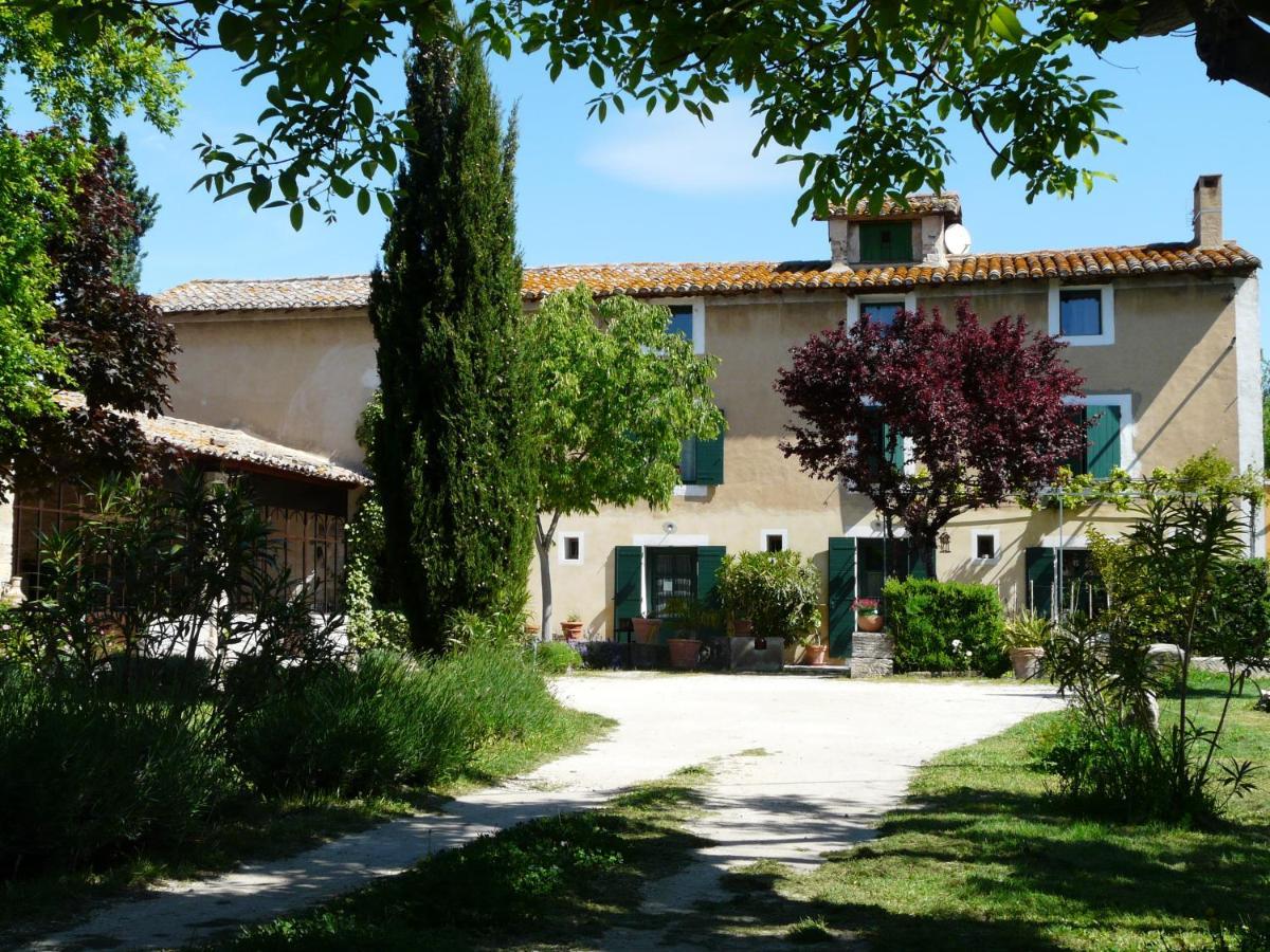 Mas Le Pont Des Aubes Bed & Breakfast LʼIsle-sur-la-Sorgue Екстериор снимка