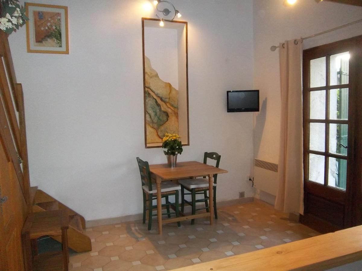Mas Le Pont Des Aubes Bed & Breakfast LʼIsle-sur-la-Sorgue Екстериор снимка