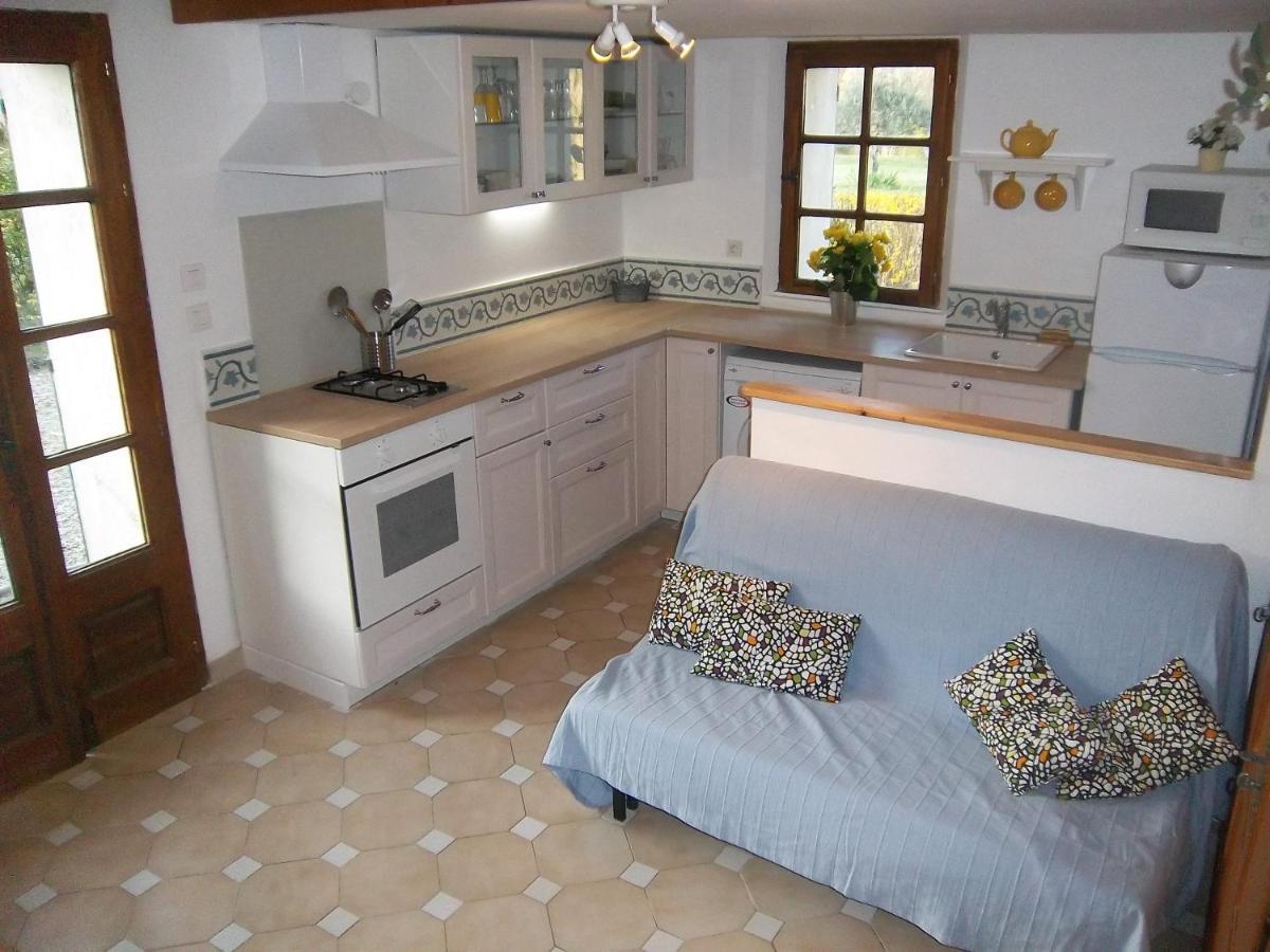 Mas Le Pont Des Aubes Bed & Breakfast LʼIsle-sur-la-Sorgue Екстериор снимка