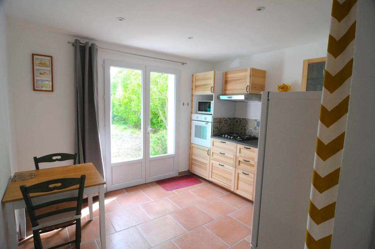 Mas Le Pont Des Aubes Bed & Breakfast LʼIsle-sur-la-Sorgue Екстериор снимка