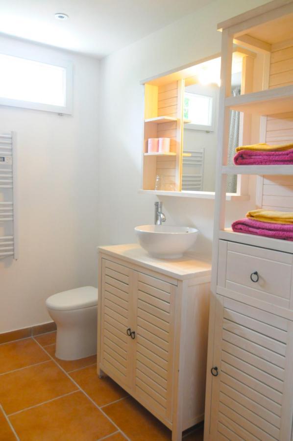Mas Le Pont Des Aubes Bed & Breakfast LʼIsle-sur-la-Sorgue Екстериор снимка