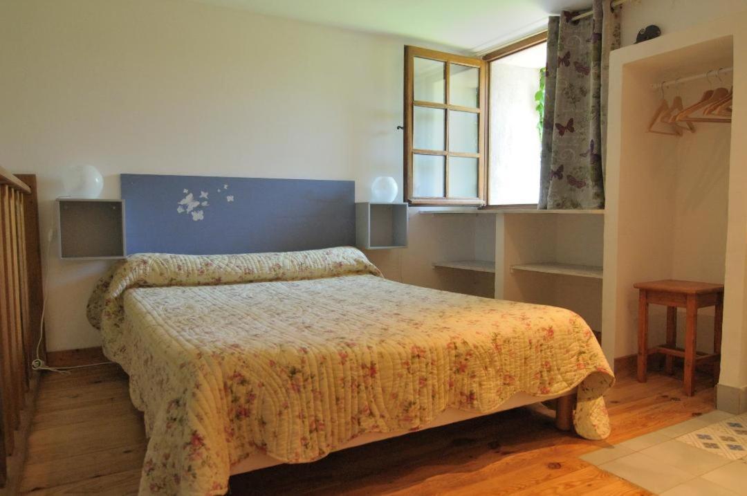Mas Le Pont Des Aubes Bed & Breakfast LʼIsle-sur-la-Sorgue Екстериор снимка