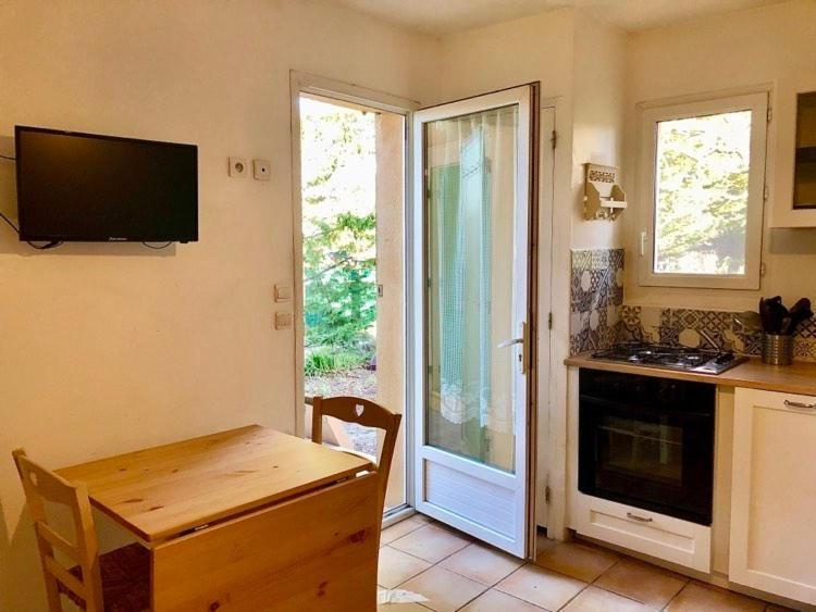 Mas Le Pont Des Aubes Bed & Breakfast LʼIsle-sur-la-Sorgue Екстериор снимка