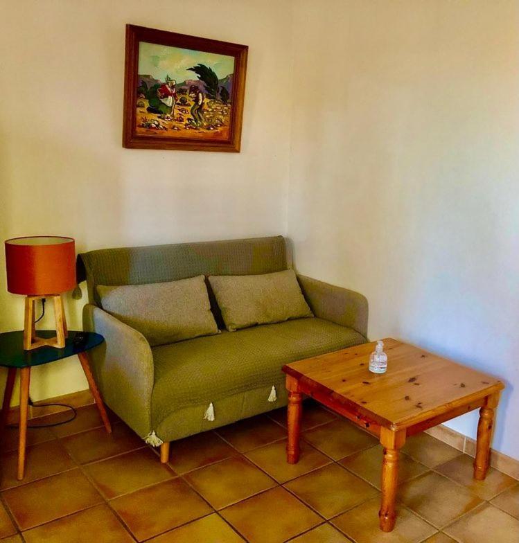 Mas Le Pont Des Aubes Bed & Breakfast LʼIsle-sur-la-Sorgue Екстериор снимка